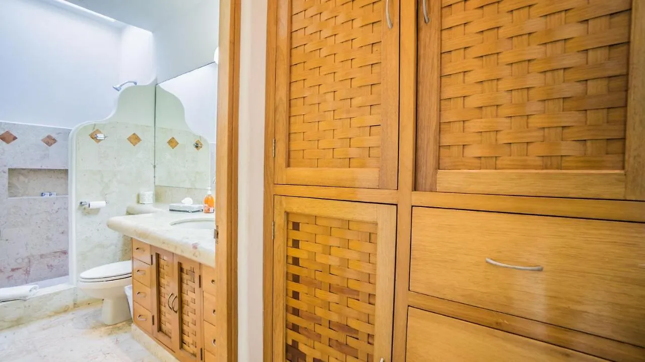 Hotel Casa Caracol Playa del Carmen 0*,